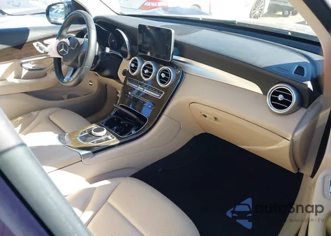 2017 Mercedes-Benz Glc 300 from USA, damaged, VIN WDC0G4JB9HV012496